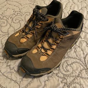 Men’s oboz low boots